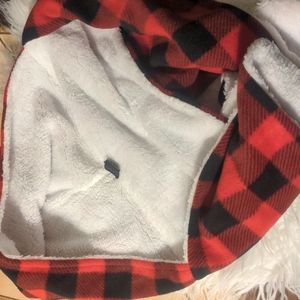 Zoe Madison lined scarf beanie